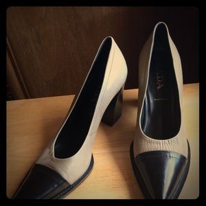 PRADA Pumps Genuine!